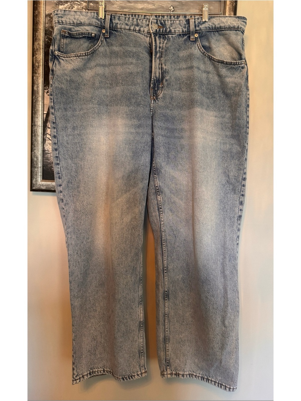 Light Wash Straight Leg Jeans - Classic Denim